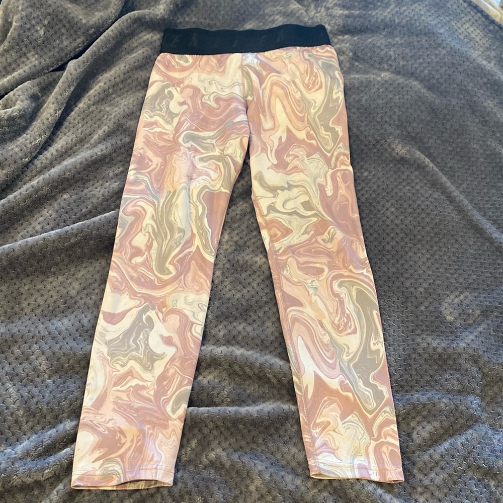 NWOT RARE! Adorable Nike Swirl Marble Pink Grey White Leggings SzM
